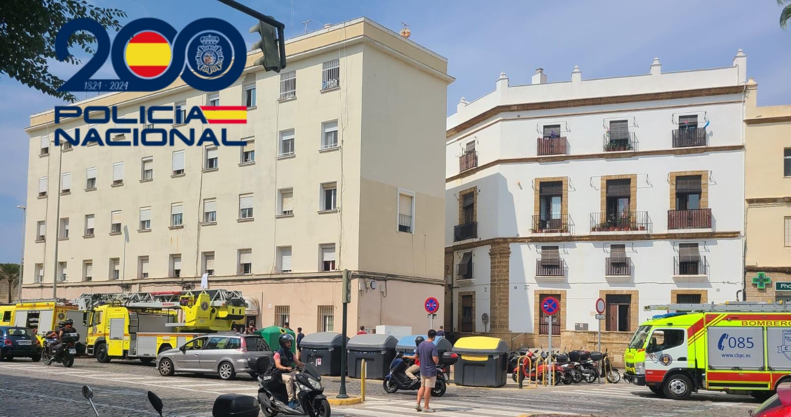 La Policía Nacional ha actuado en un incendio en Cádiz. La Policía Nacional ha actuado en un incendio en Cádiz.