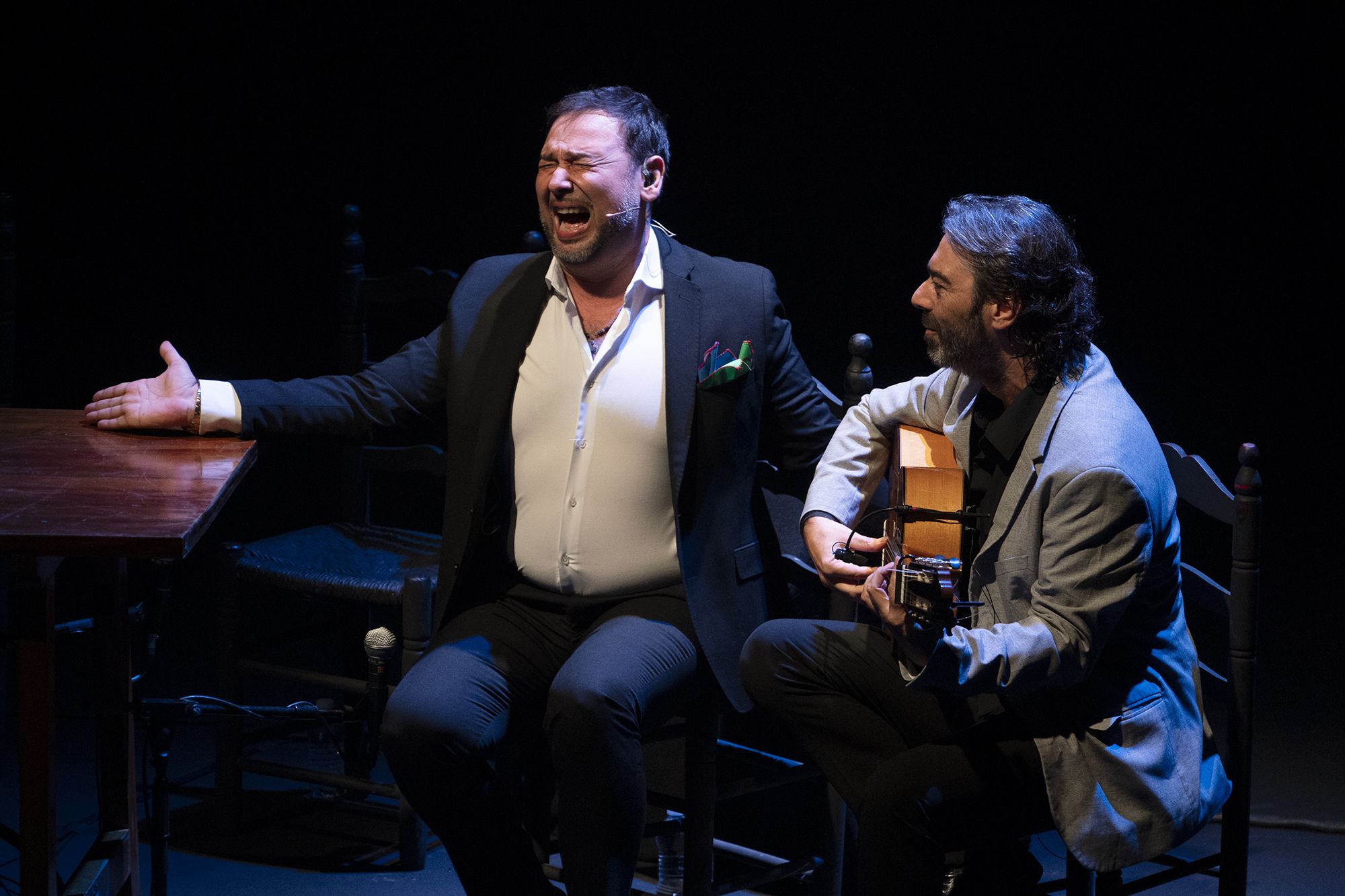José Valencia junto a Juan Requena en la XXIII Biena de Flamenco de Sevilla.