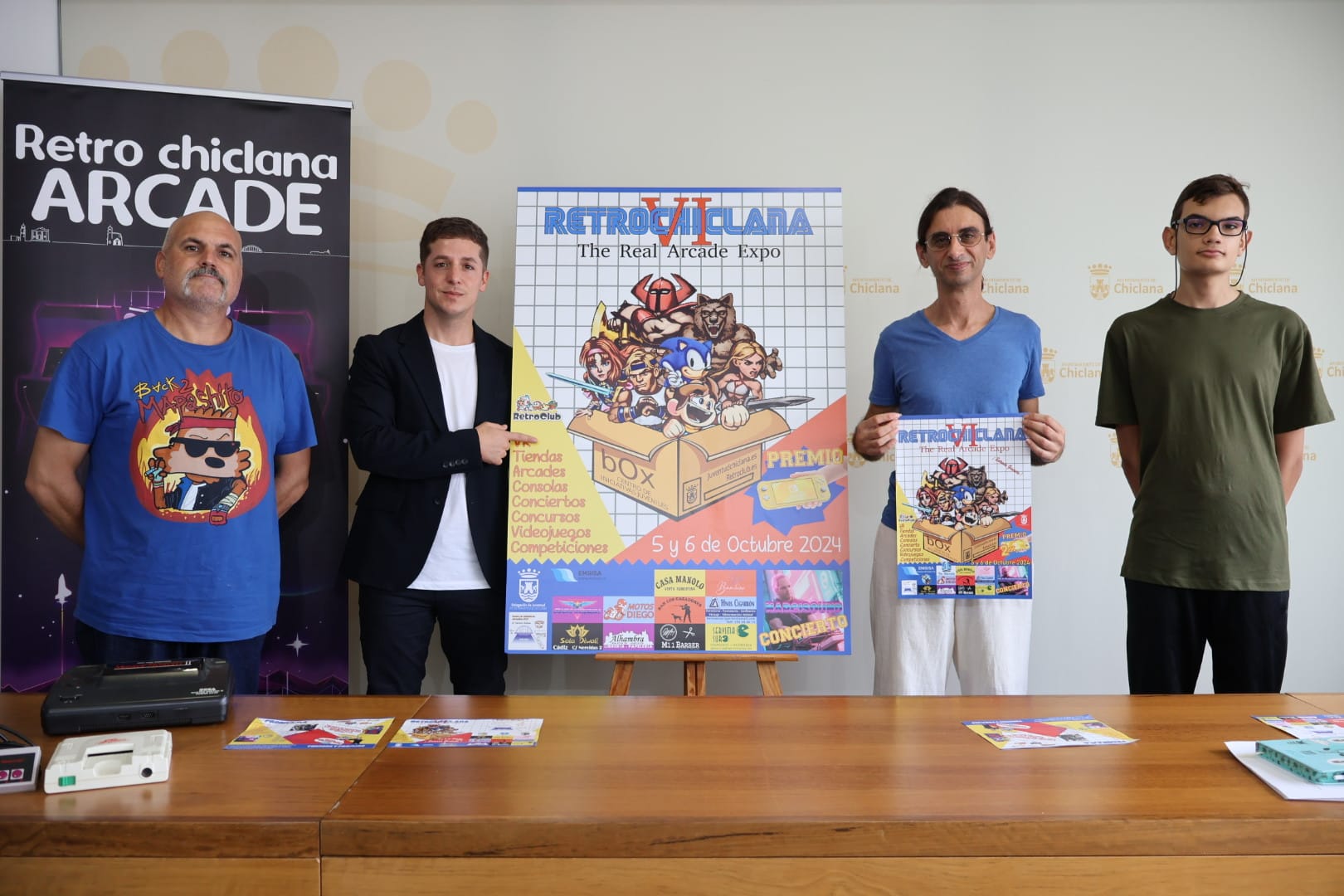 Presentación de 'Retro Chiclana'.