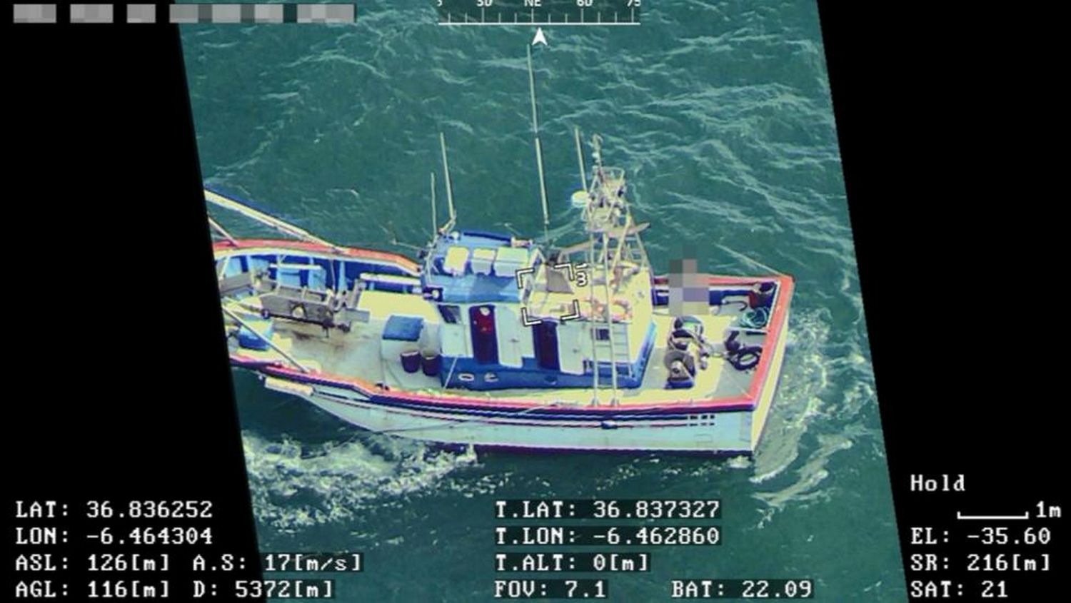 Un pesquero, desde el aire a través de la visión de un dron.