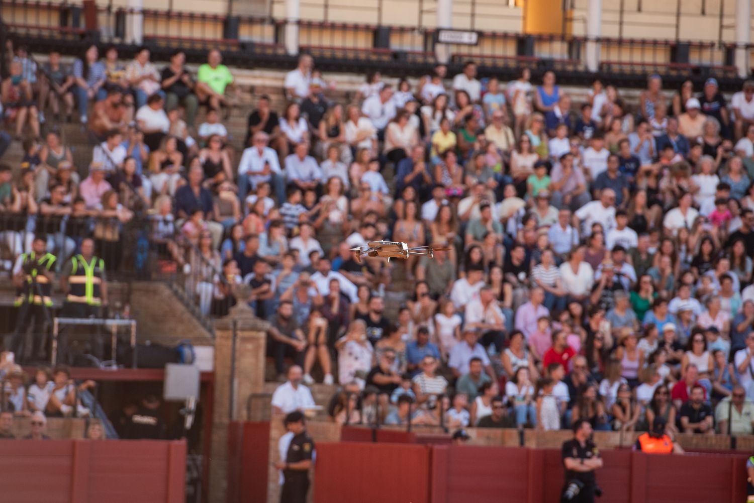Demostración de operativas de la Policía Nacional en la Maestranza de Sevilla