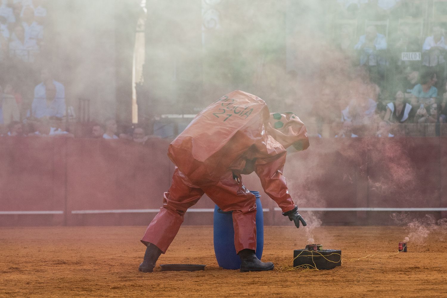 Demostración de operativas de la Policía Nacional en la Maestranza de Sevilla
