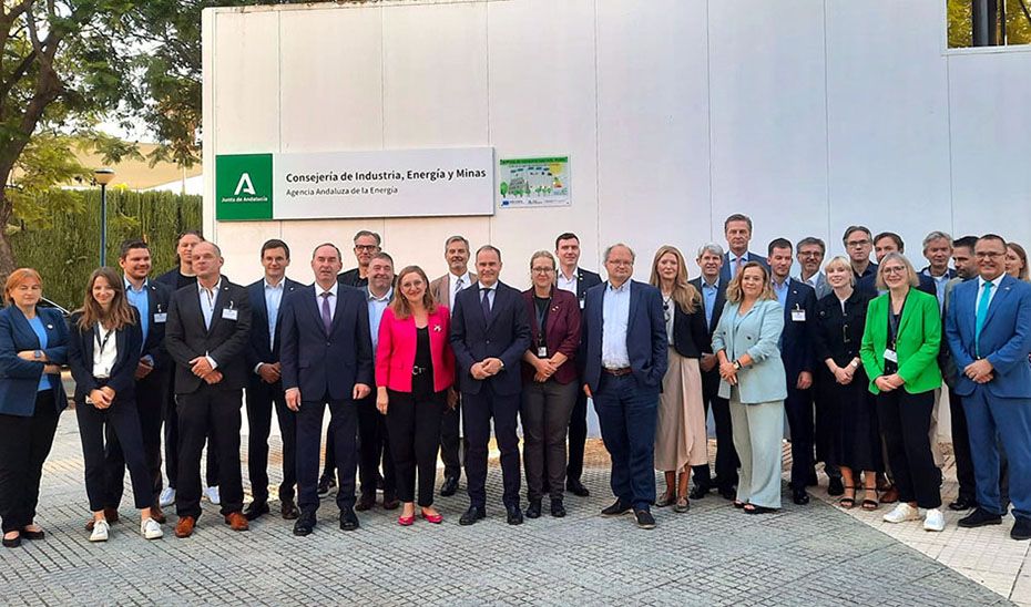 La Junta presenta a varias regiones europeas el potencial energético de Andalucía.