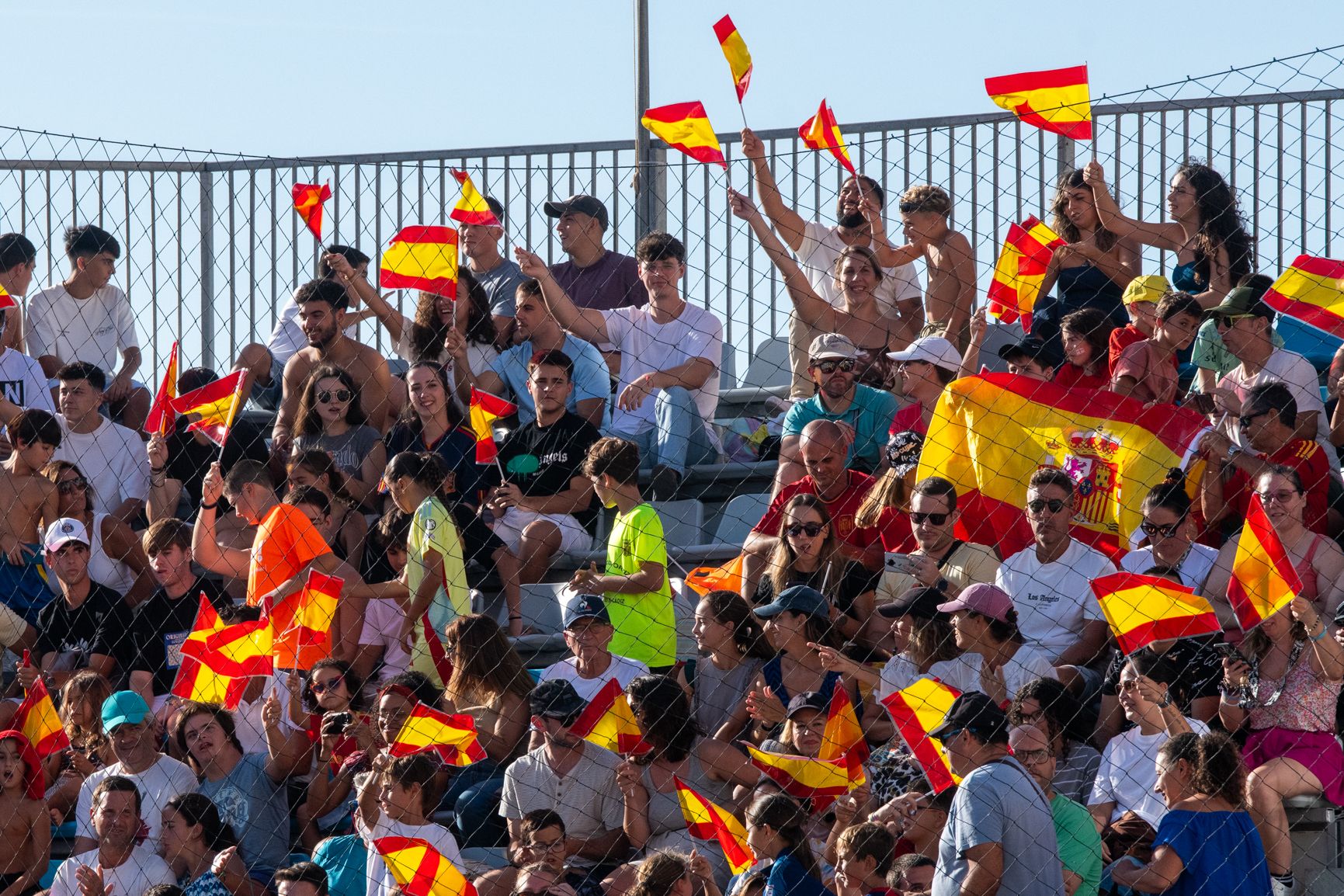 España e Inglaterra de fútbol playa, jugando en la Victoria de Cádiz