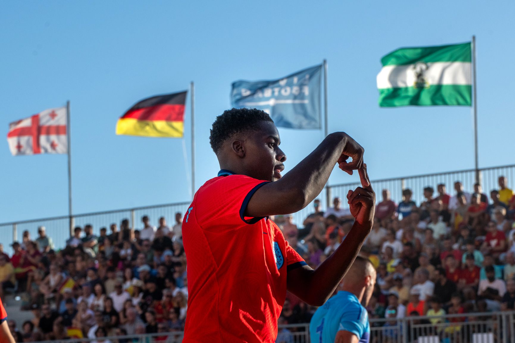 España e Inglaterra de fútbol playa, jugando en la Victoria de Cádiz