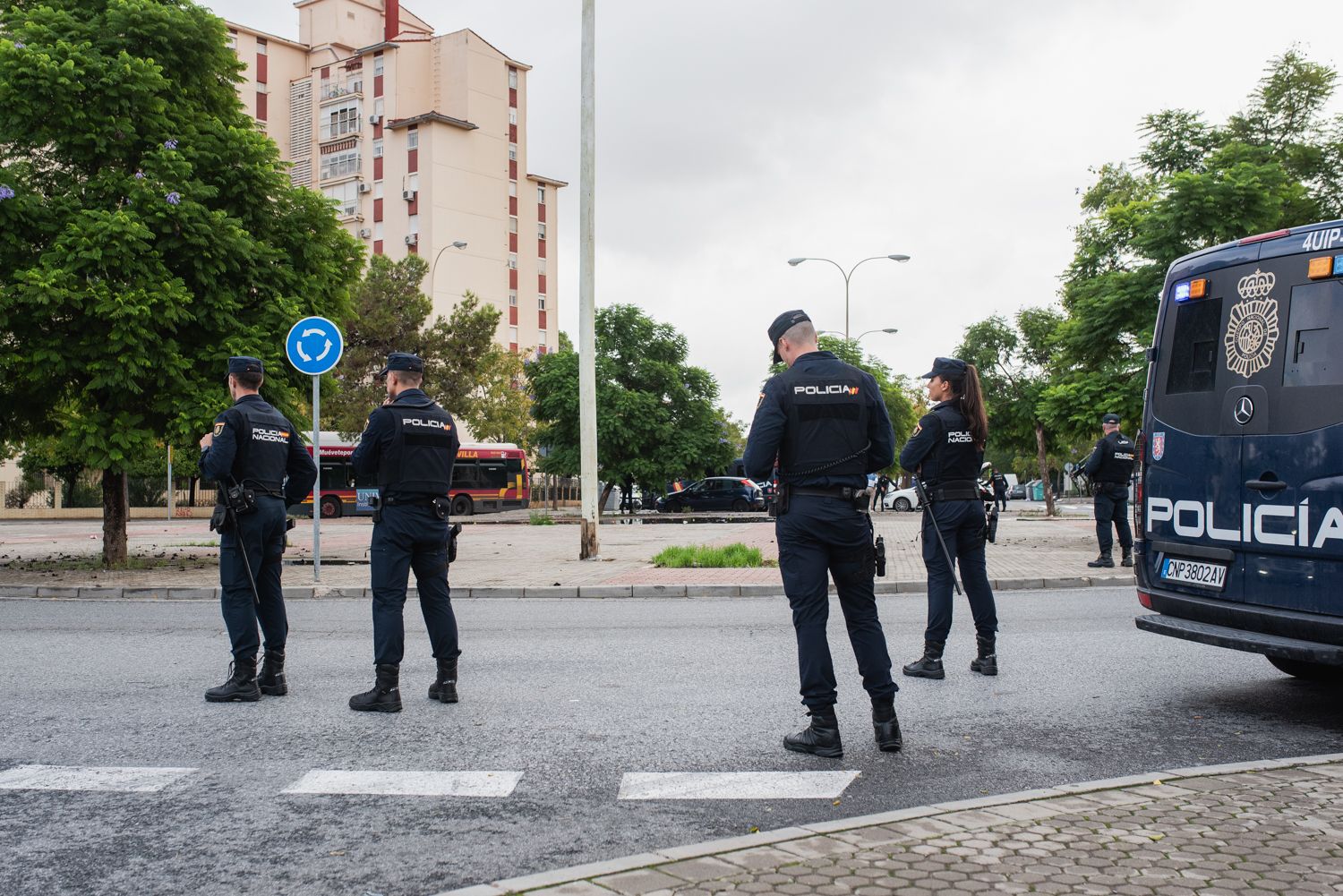 El operativo policial en el Polígono Sur de Sevilla, en imágenes.