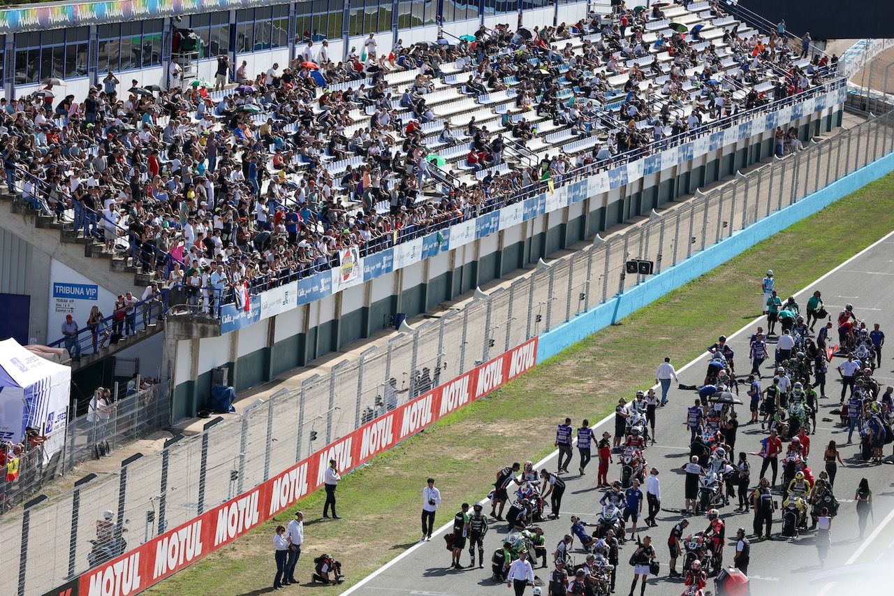 El domingo de Superbikes en Jerez.  KITO DOÑA