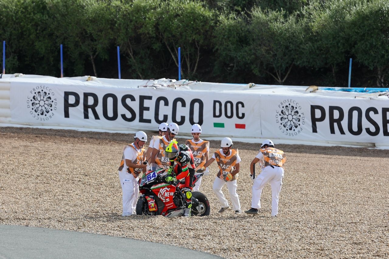 El domingo de Superbikes en Jerez.  KITO DOÑA