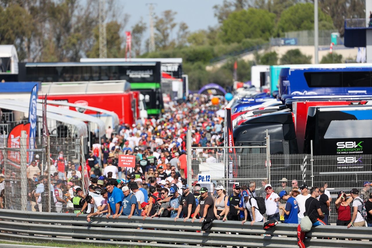El domingo de Superbikes en Jerez.  KITO DOÑA