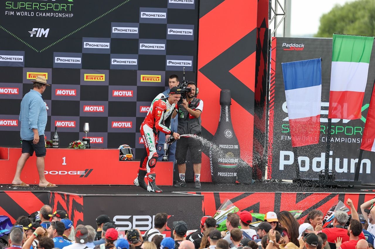 El domingo de Superbikes en Jerez.  KITO DOÑA