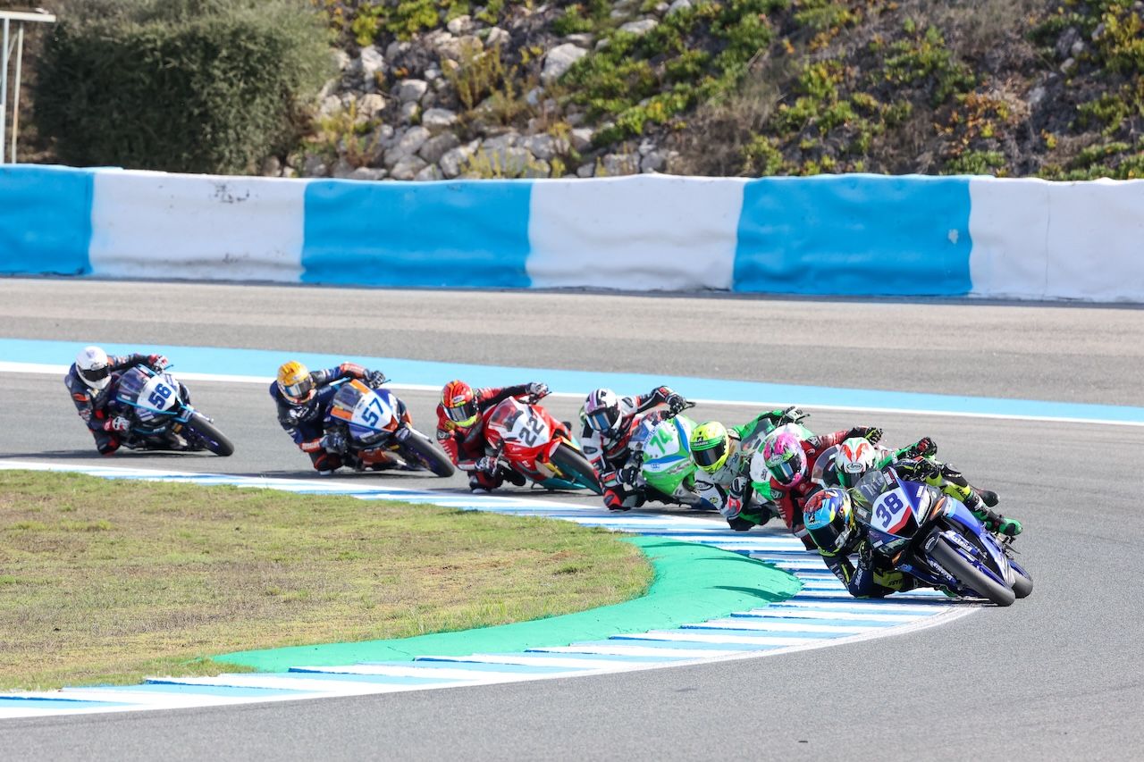 El domingo de Superbikes en Jerez.  KITO DOÑA