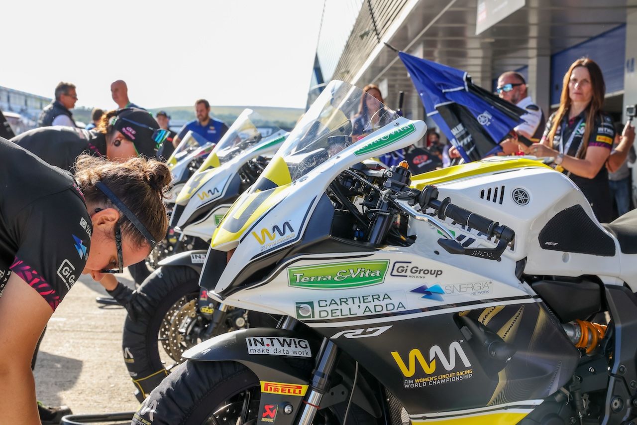 El domingo de Superbikes en Jerez.  KITO DOÑA