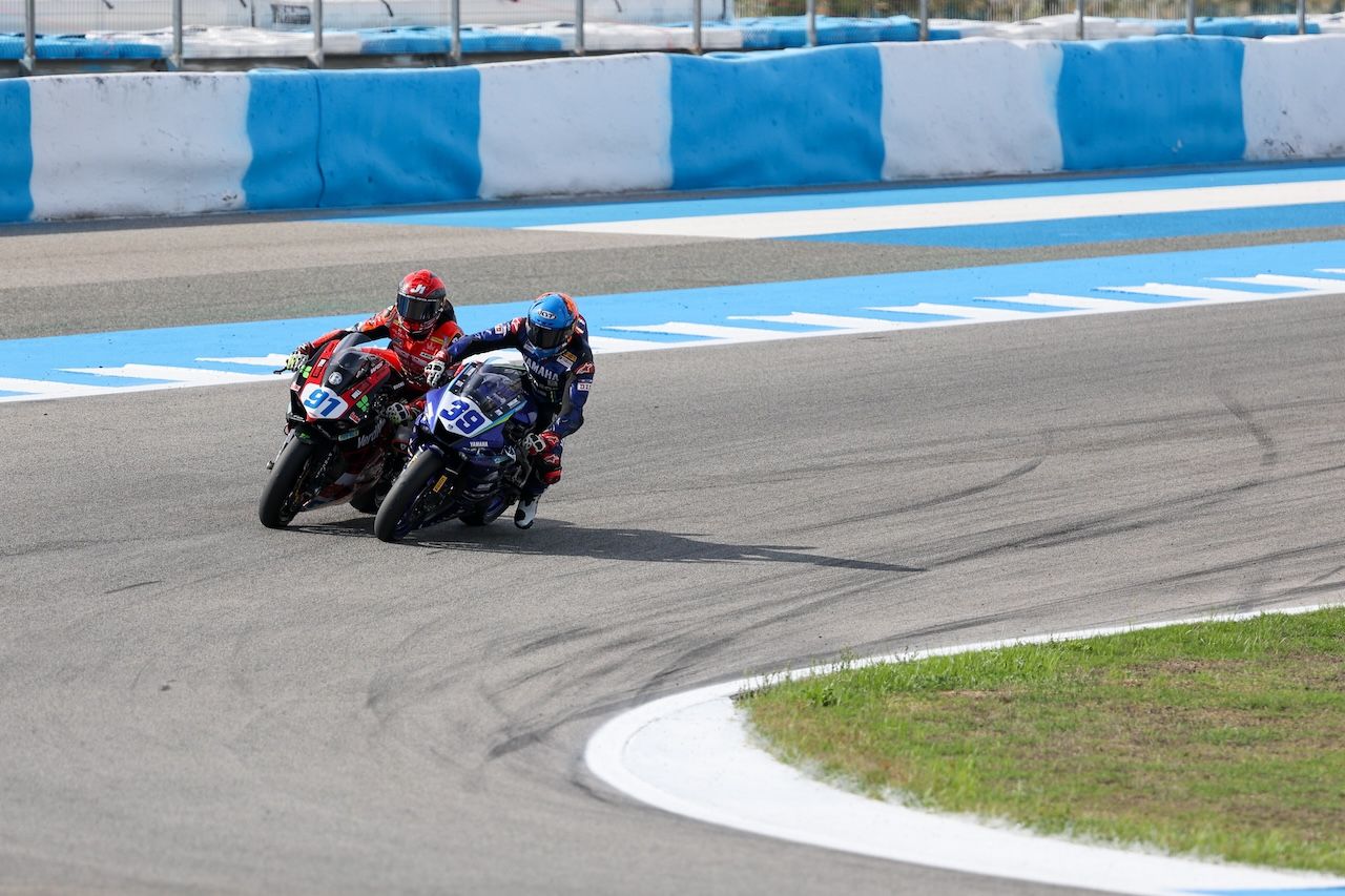El domingo de Superbikes en Jerez.  KITO DOÑA