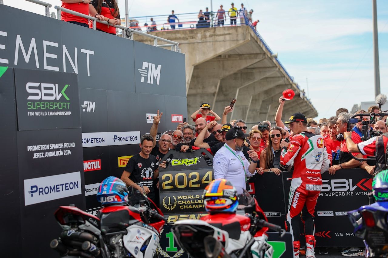 El domingo de Superbikes en Jerez.  KITO DOÑA