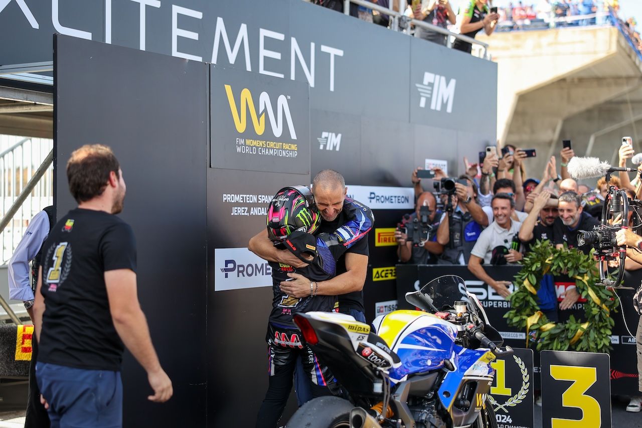 El domingo de Superbikes en Jerez.  KITO DOÑA