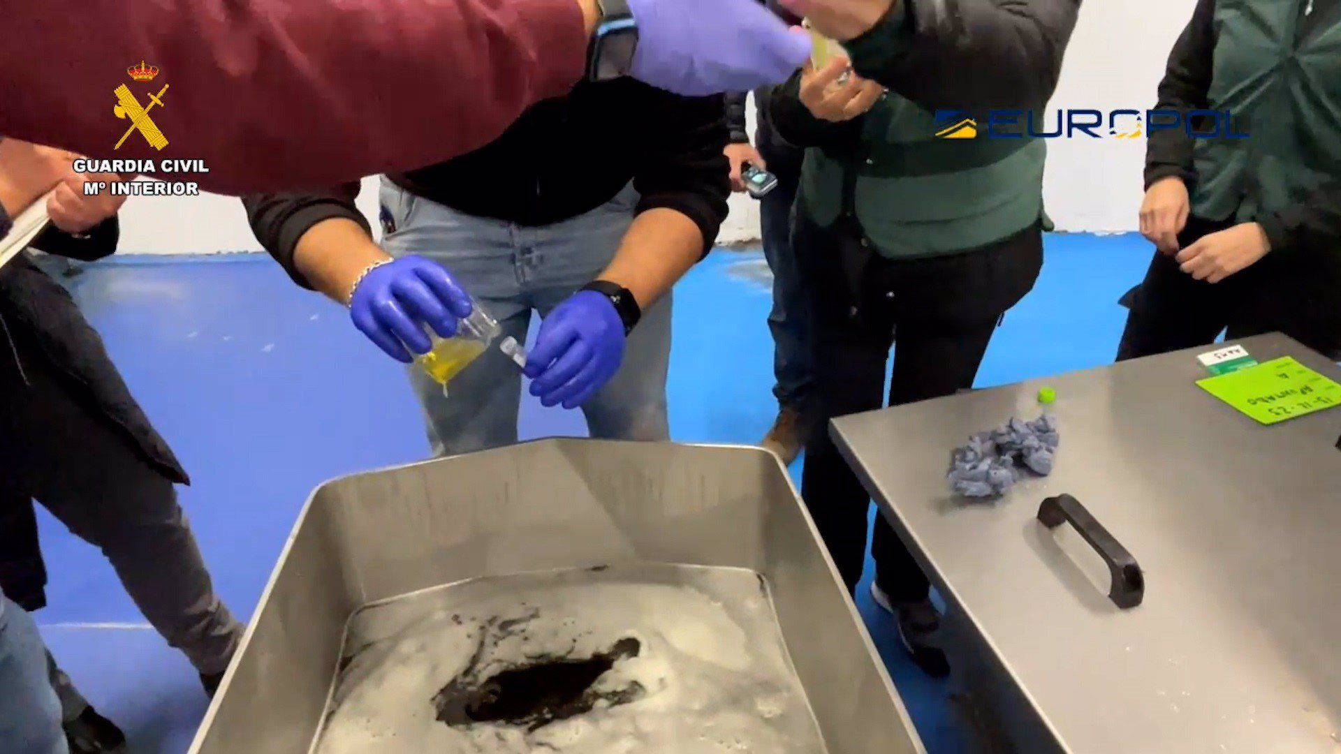 Una imagen de archivo de una investigación de fraude alimentario.