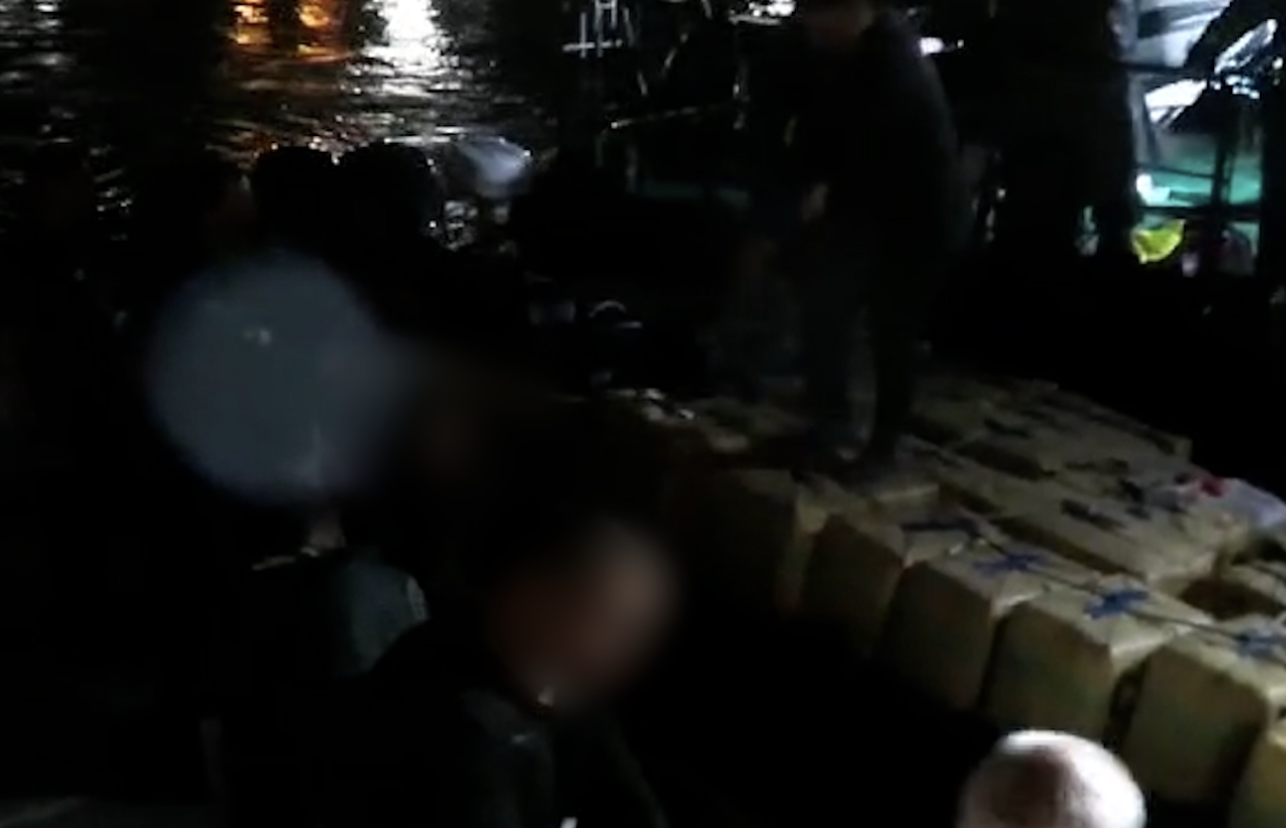 Imagen de archivo de una operación de la Guardia Civil en el río Guadalquivir. Imagen de archivo de una operación de la Guardia Civil en el río Guadalquivir.