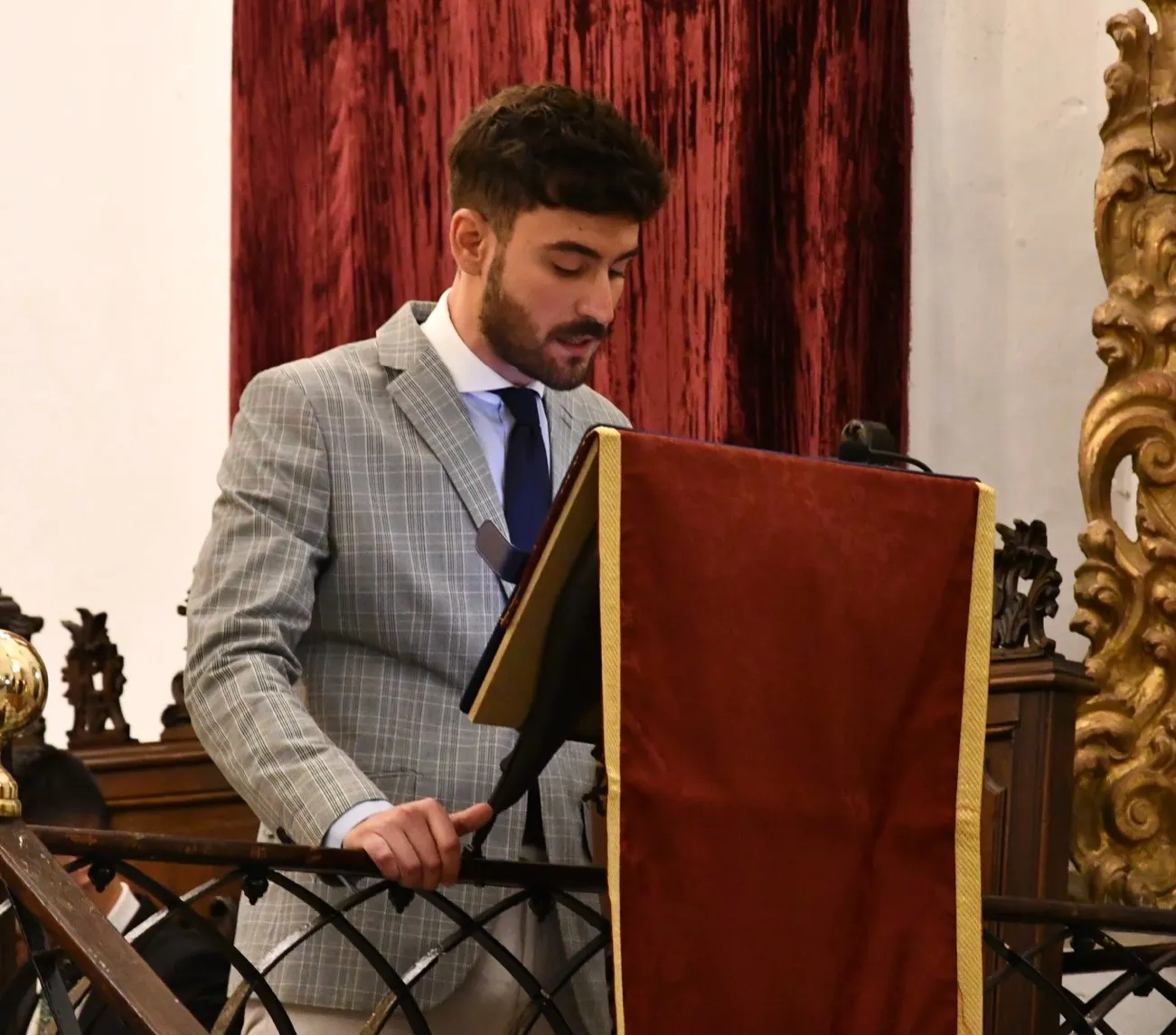 Ricardo Pueyo pintará el que será el cartel de las Glorias de Sevilla.