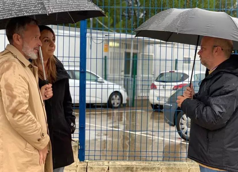 El PSOE avisa de la "paralización" de nuevas aulas en el IES Juan Ciudad Duarte de Bormujos.