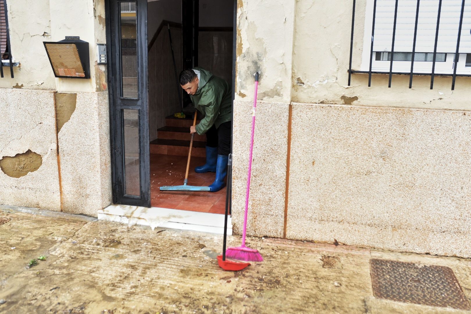 Los barrios de Jerez sufren inundaciones tras más de 50 litros por metro cuadrado en dos horas.