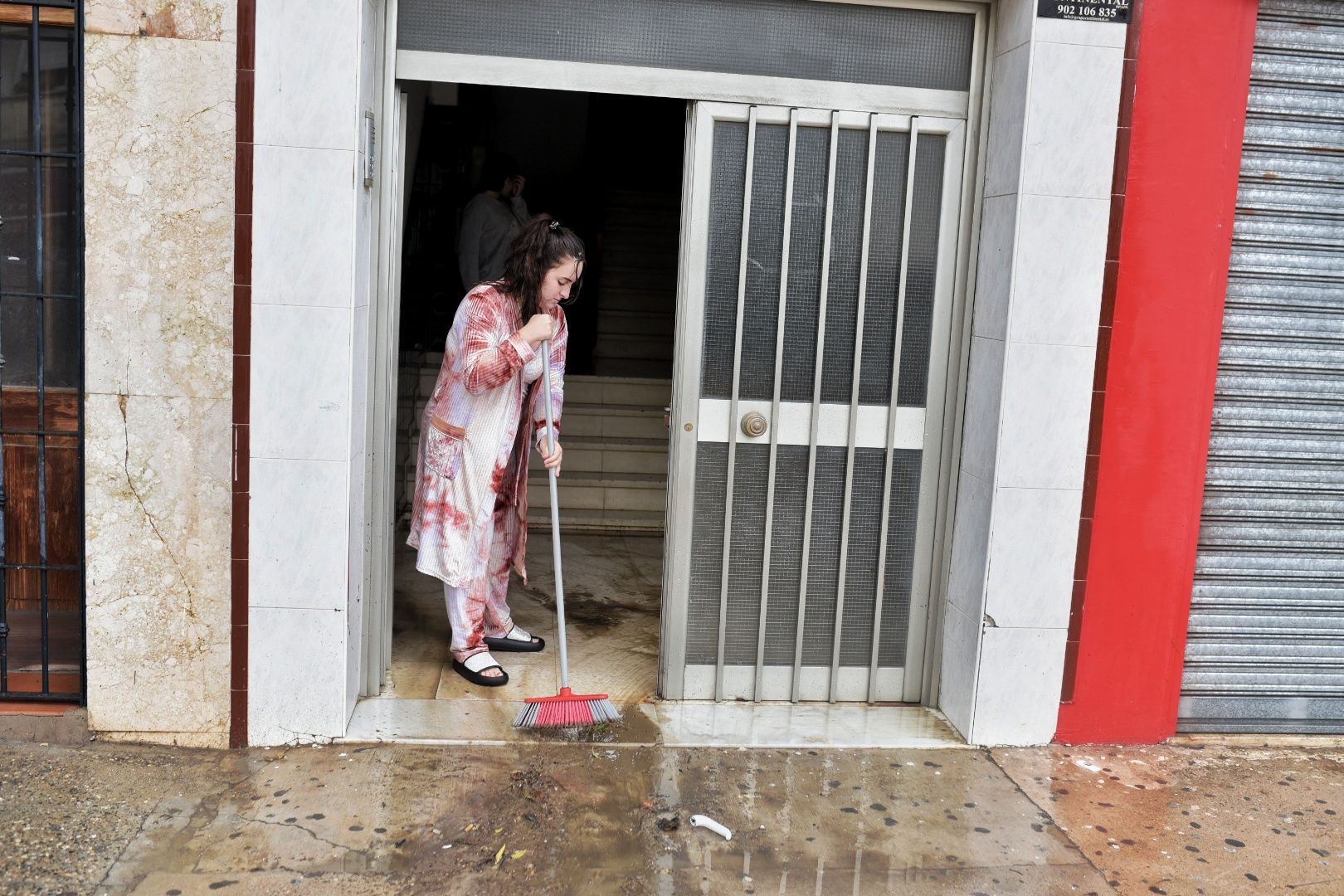 Los barrios de Jerez sufren inundaciones tras más de 50 litros por metro cuadrado en dos horas.