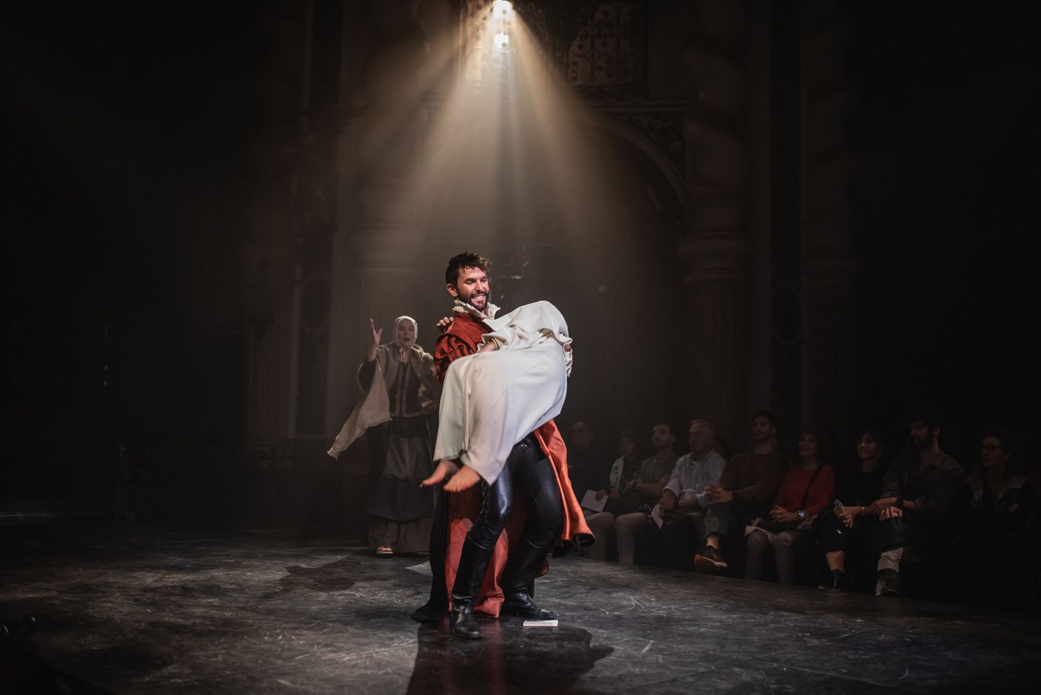 Don Juan Tenorio en San Luis de los Franceses, representada por la Compañía de Teatro Clásico de Sevilla.