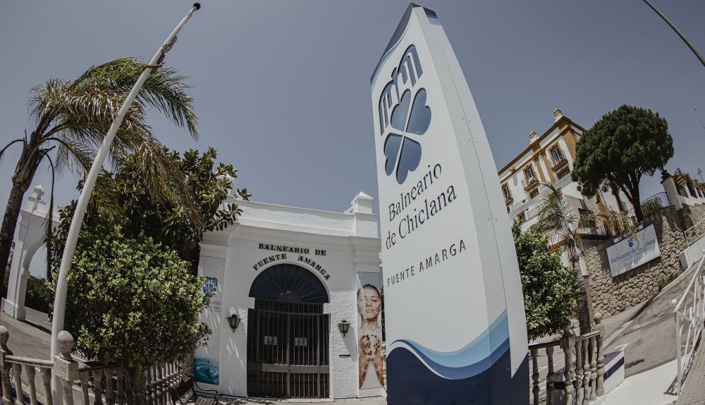 Acceso principal las instalaciones. ESTEBAN