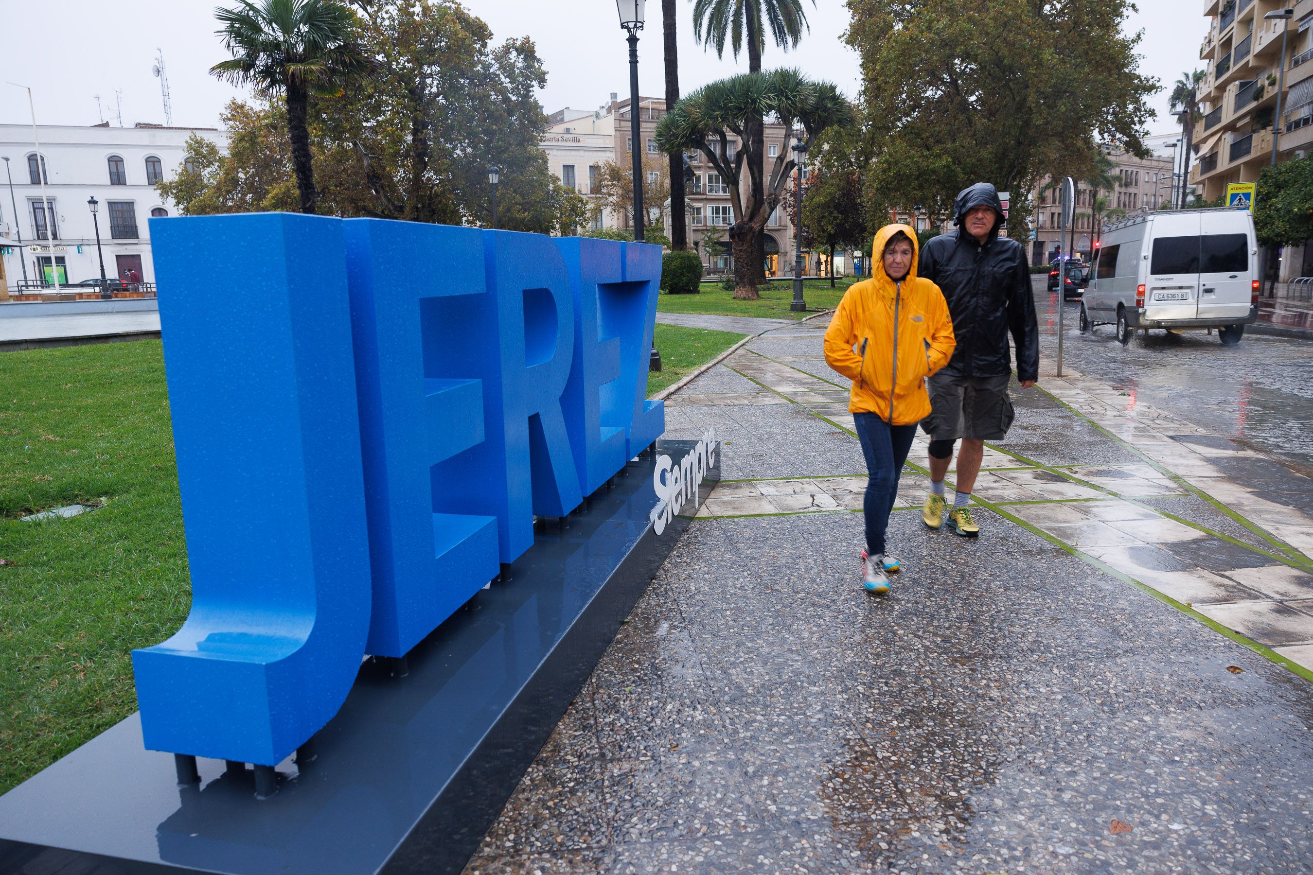Paseantes, durante un pasado temporal en Jerez.