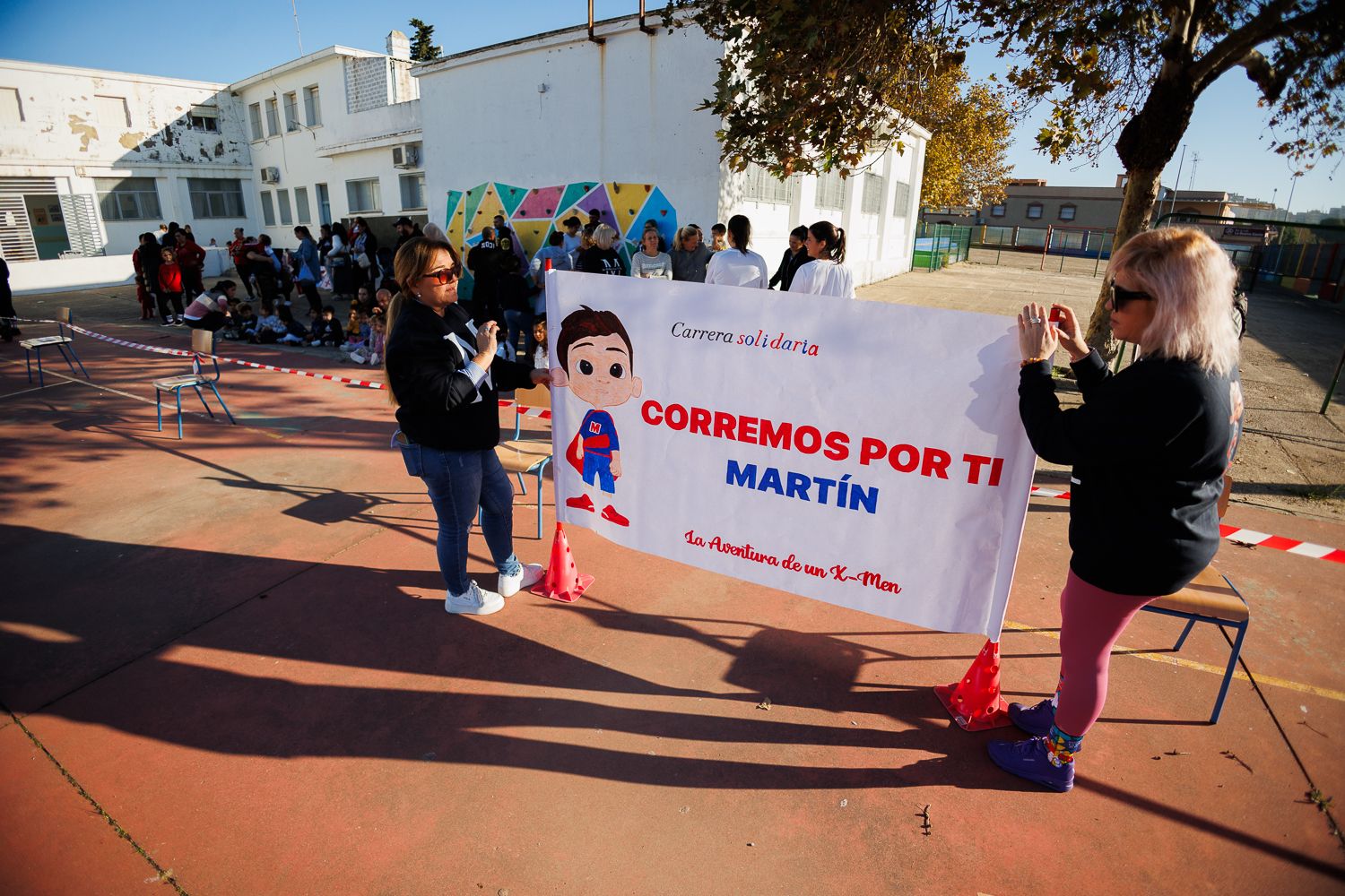 Las imágenes de la carrera solidaria por Martín, el X Men de Jerez