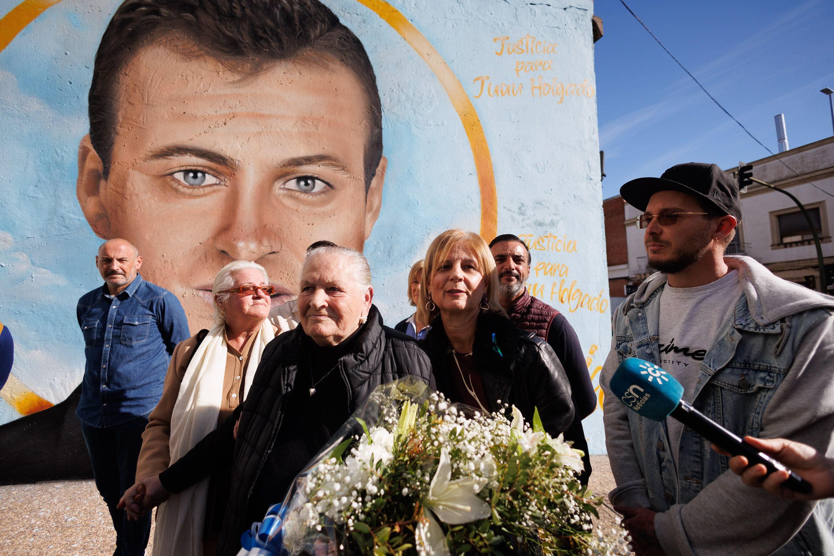 Inauguración del mural de Cosa.V en homenaje a Juan Holgado 