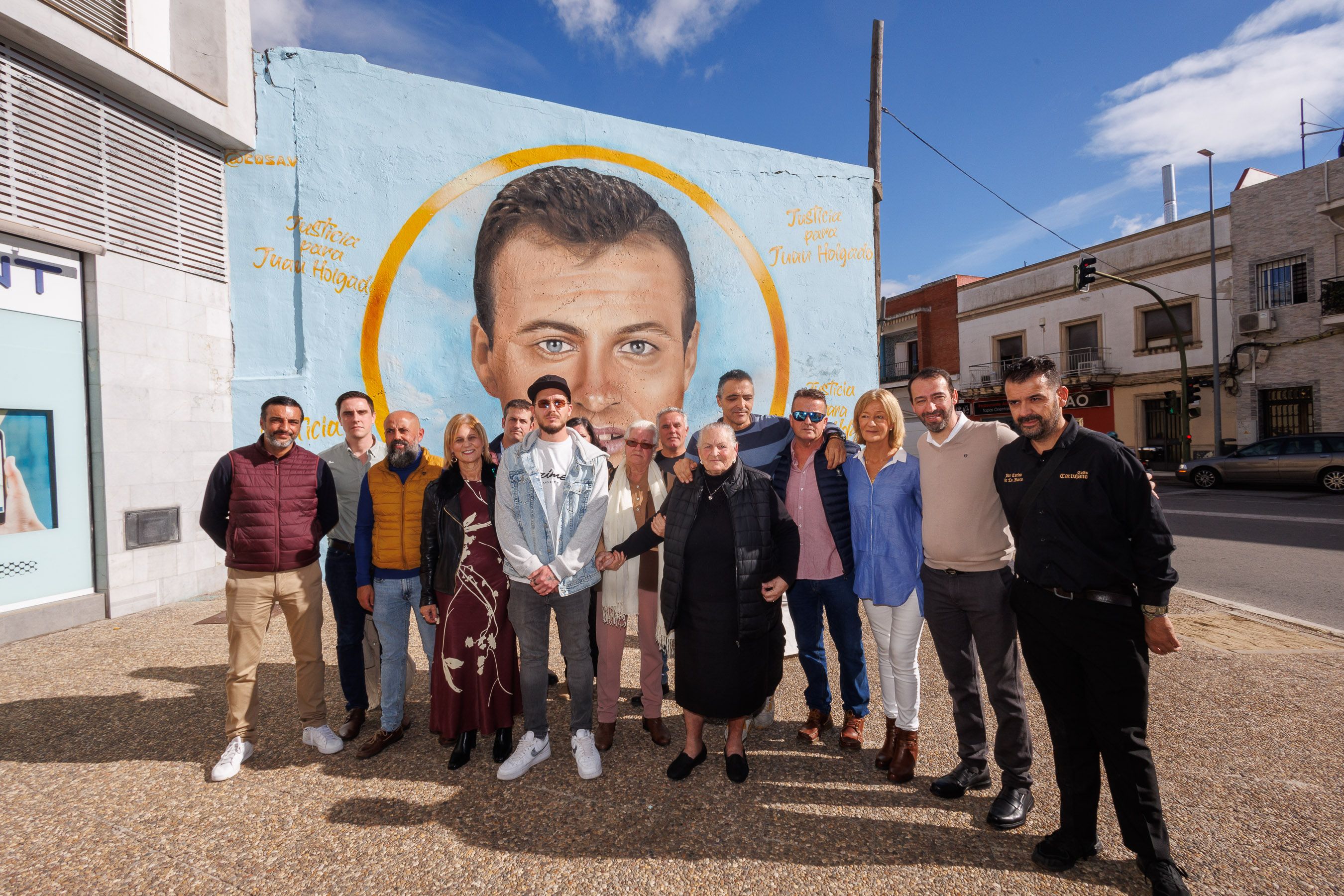 Inauguración del mural de Cosa.V en homenaje a Juan Holgado 