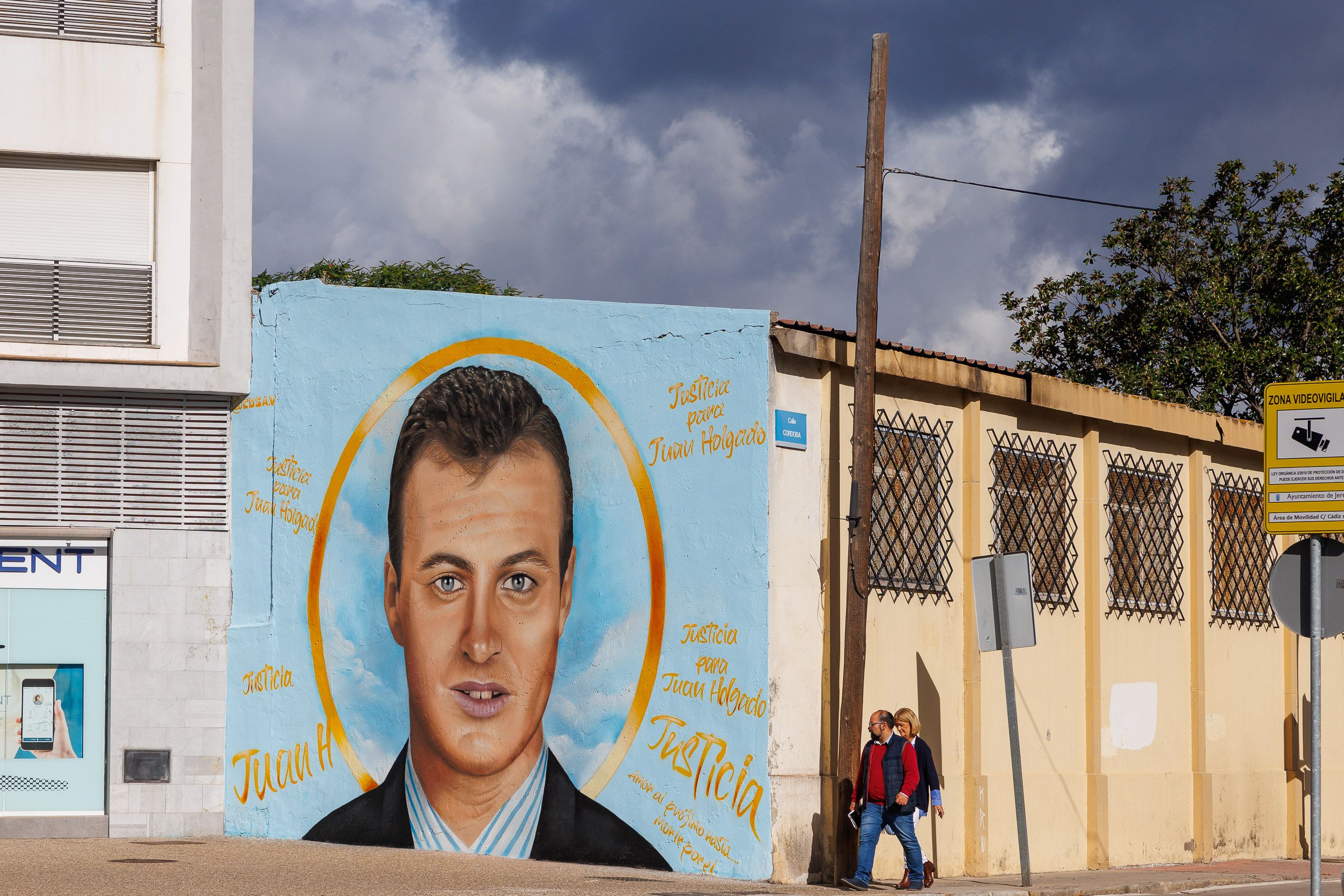 Inauguración del mural de Cosa.V en homenaje a Juan Holgado 