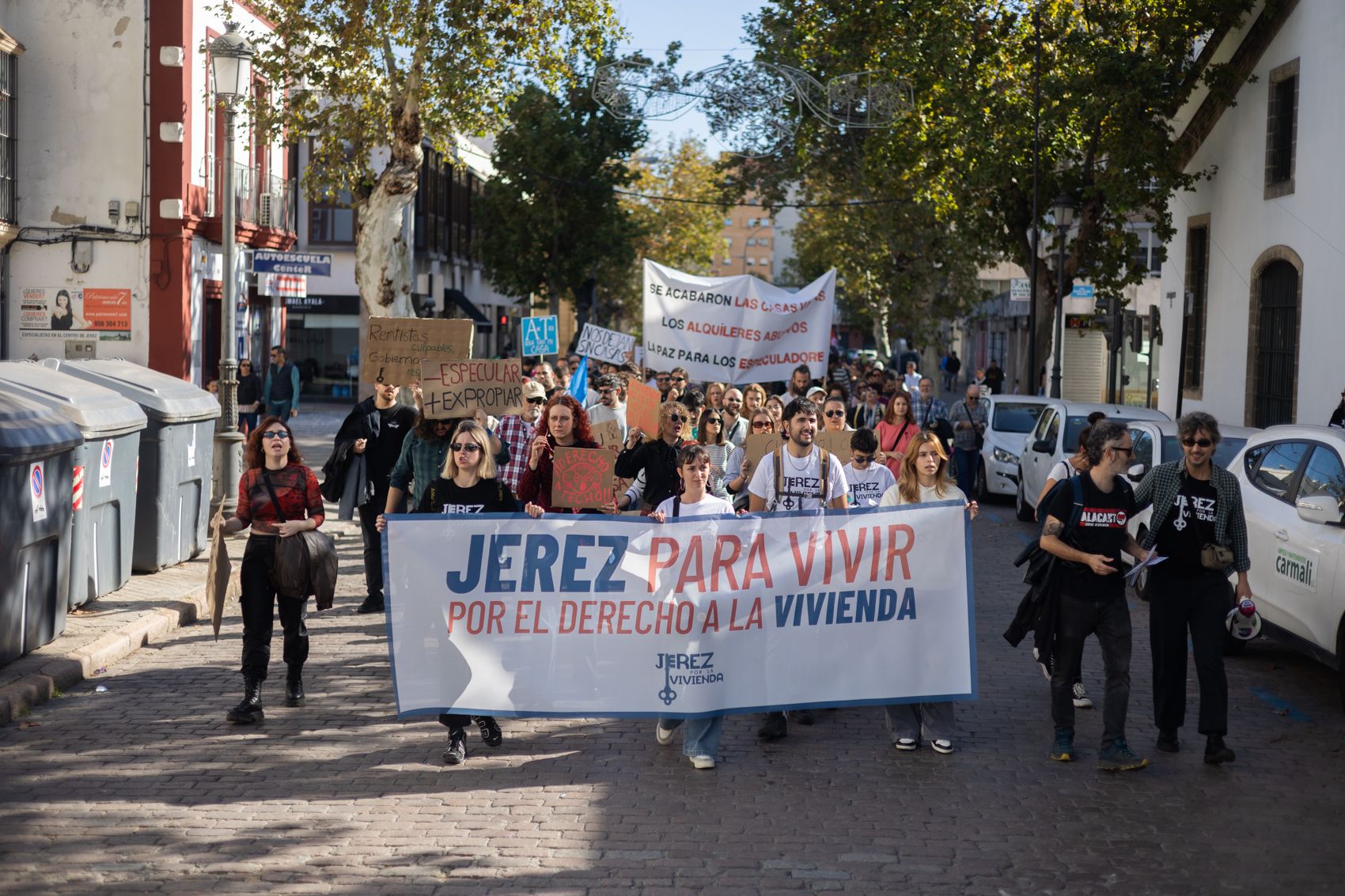  Multitudinaria manifestación por el derecho a una vivienda digna en Jerez