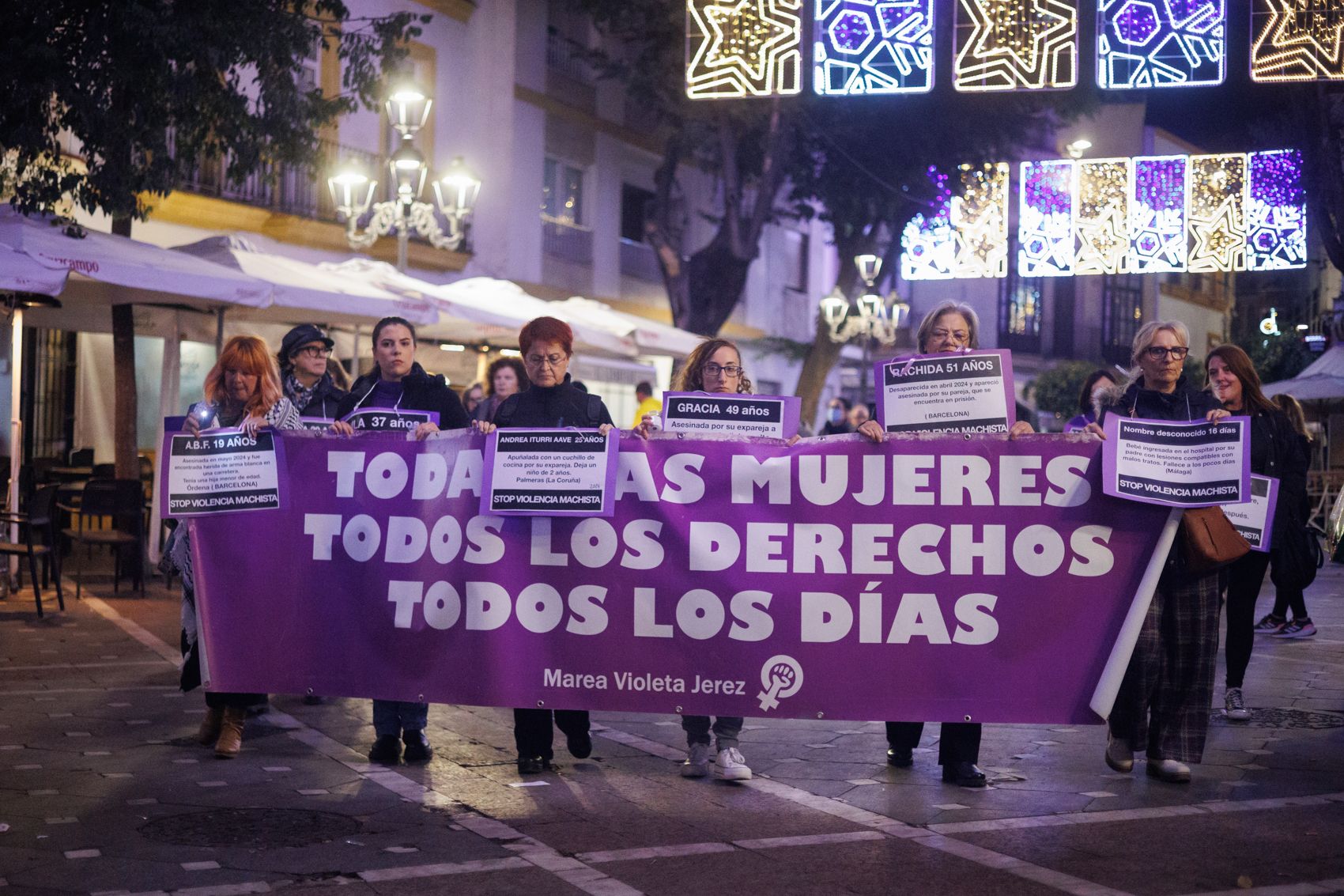 Vigilia por las mujeres asesinadas en 2024