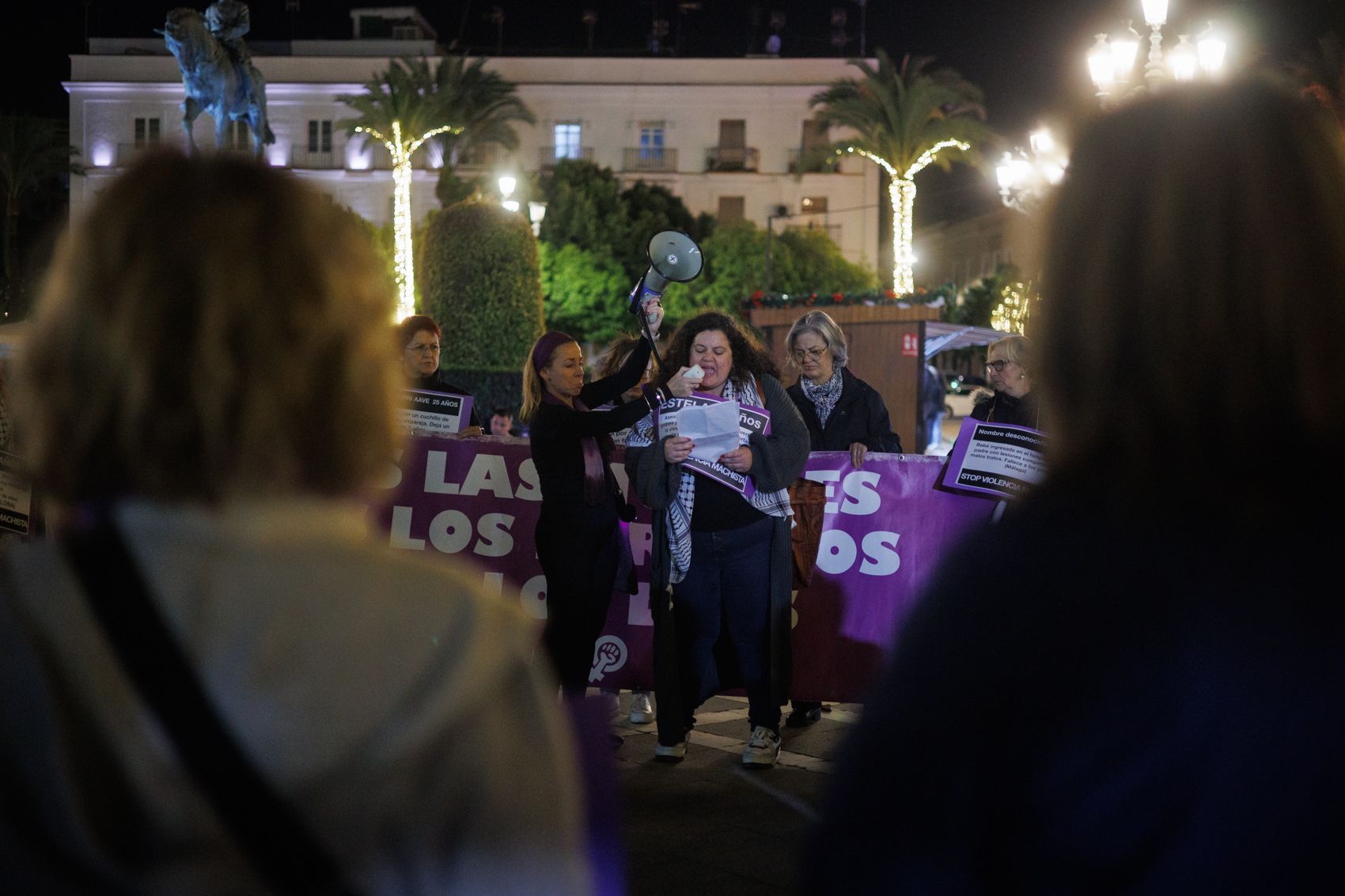 Vigilia por las mujeres asesinadas en 2024