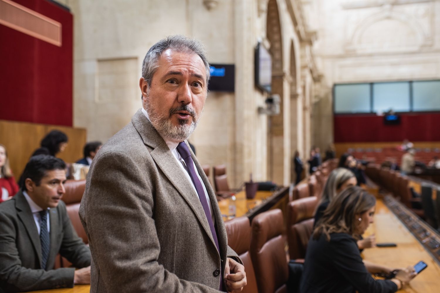 Juan Espadas en el Parlamento durante el mes de noviembre.