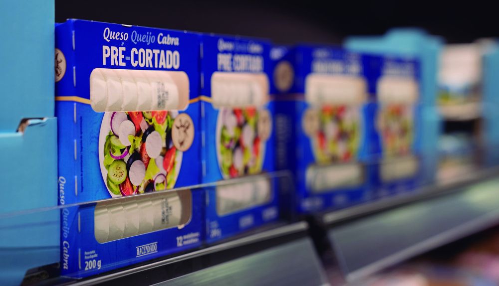 Detalle de las cajas de queso.