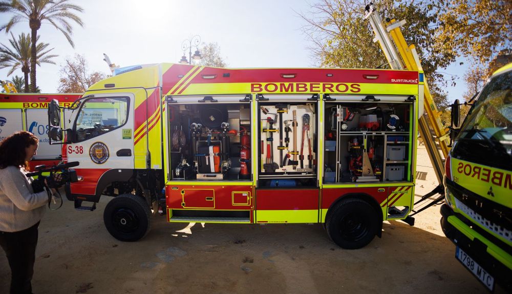 BOMBEROS CAMIONES NUEVOS CONSORCIO CADIZ 01