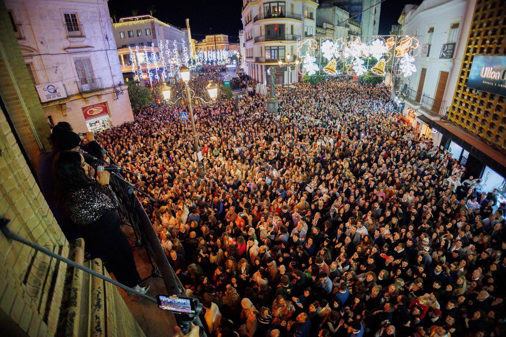 El viernes de Zambombas del Día de la Constitución, en imágenes.