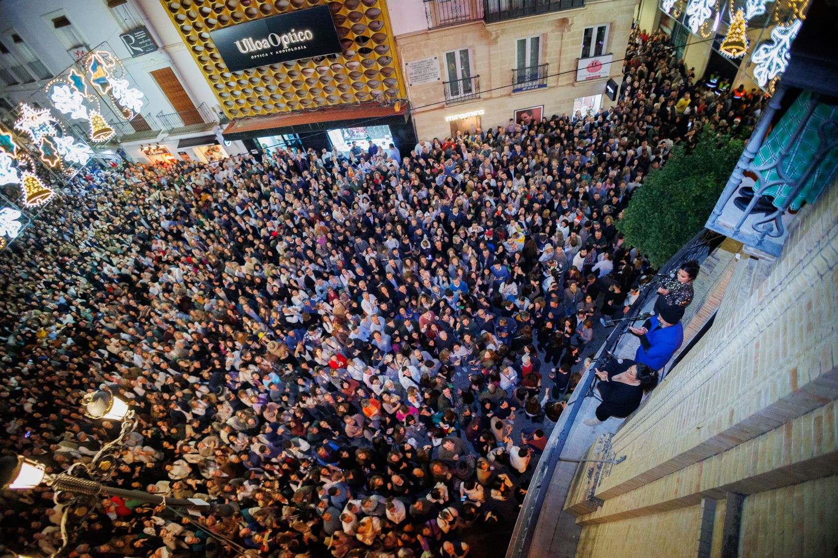 El viernes de Zambombas del Día de la Constitución, en imágenes.