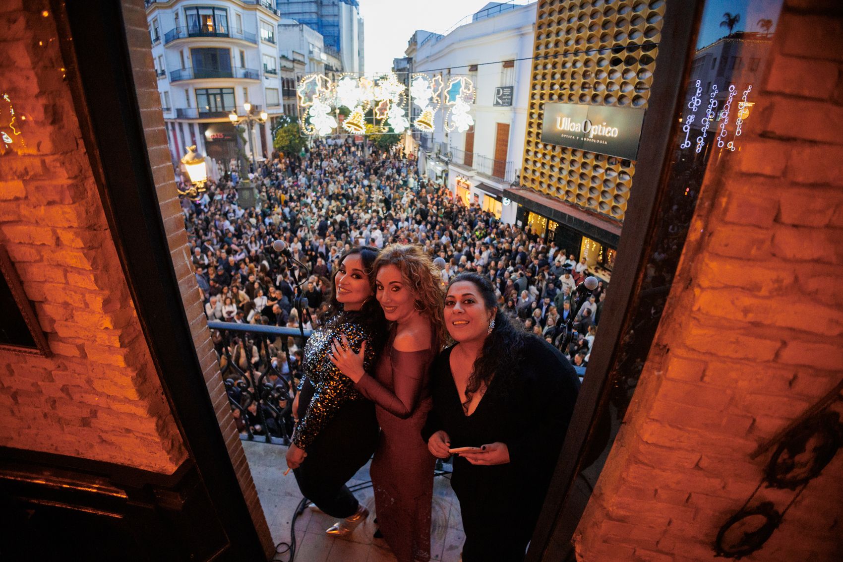 El viernes de Zambombas del Día de la Constitución, en imágenes.