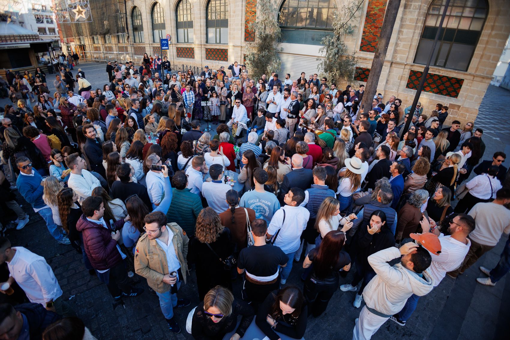 El viernes de Zambombas del Día de la Constitución, en imágenes.