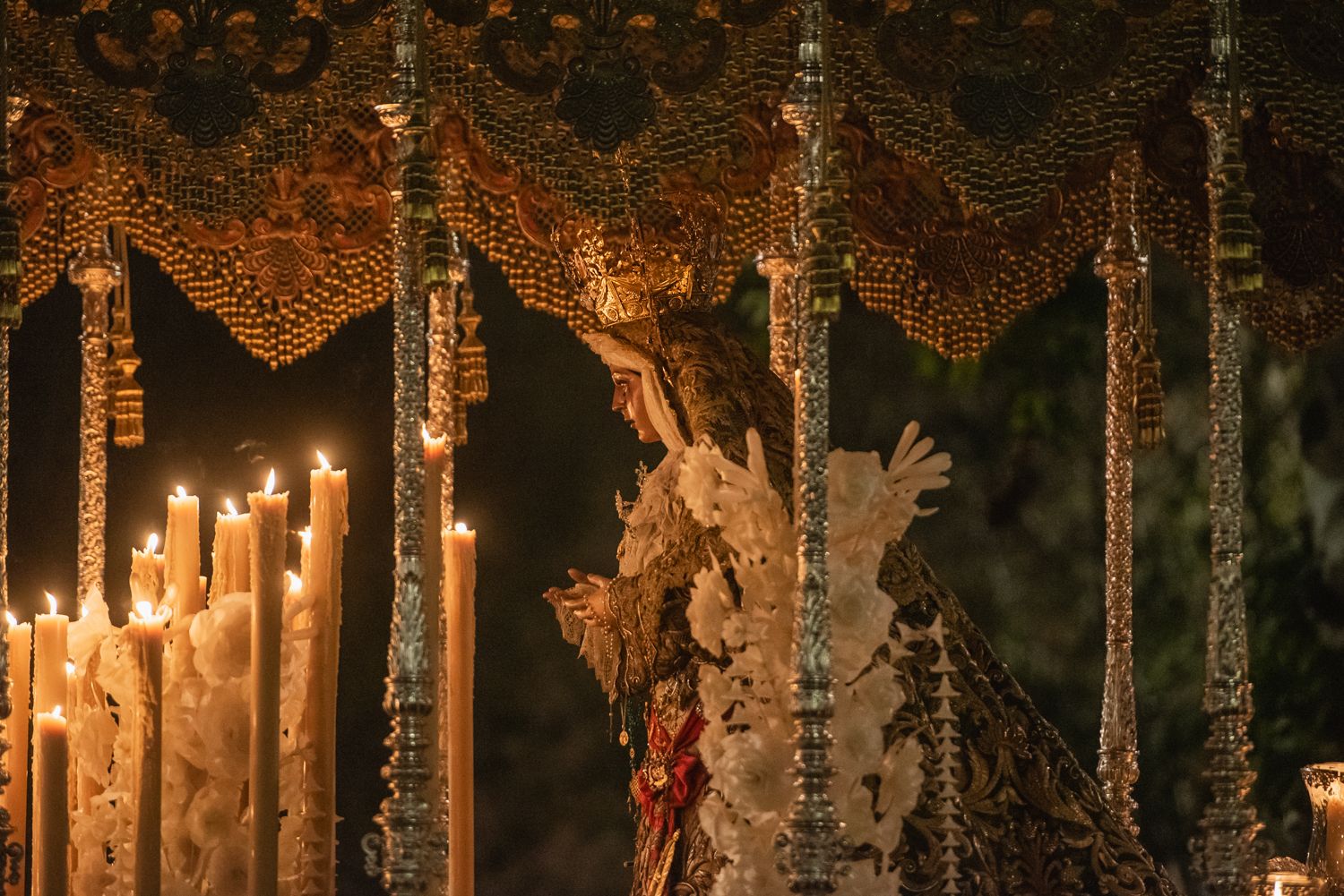 La Macarena, en la noche previa a la Magna.