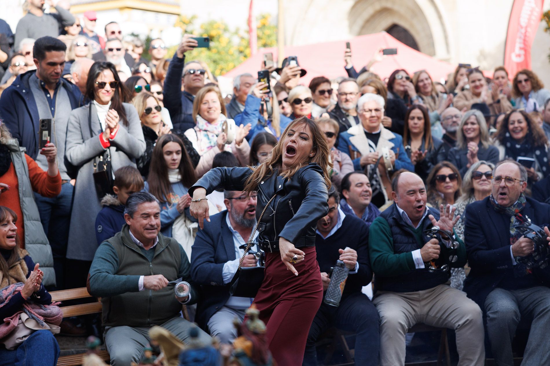 Zambomba BIC 2024 en Jerez, plaza de la Asunción 