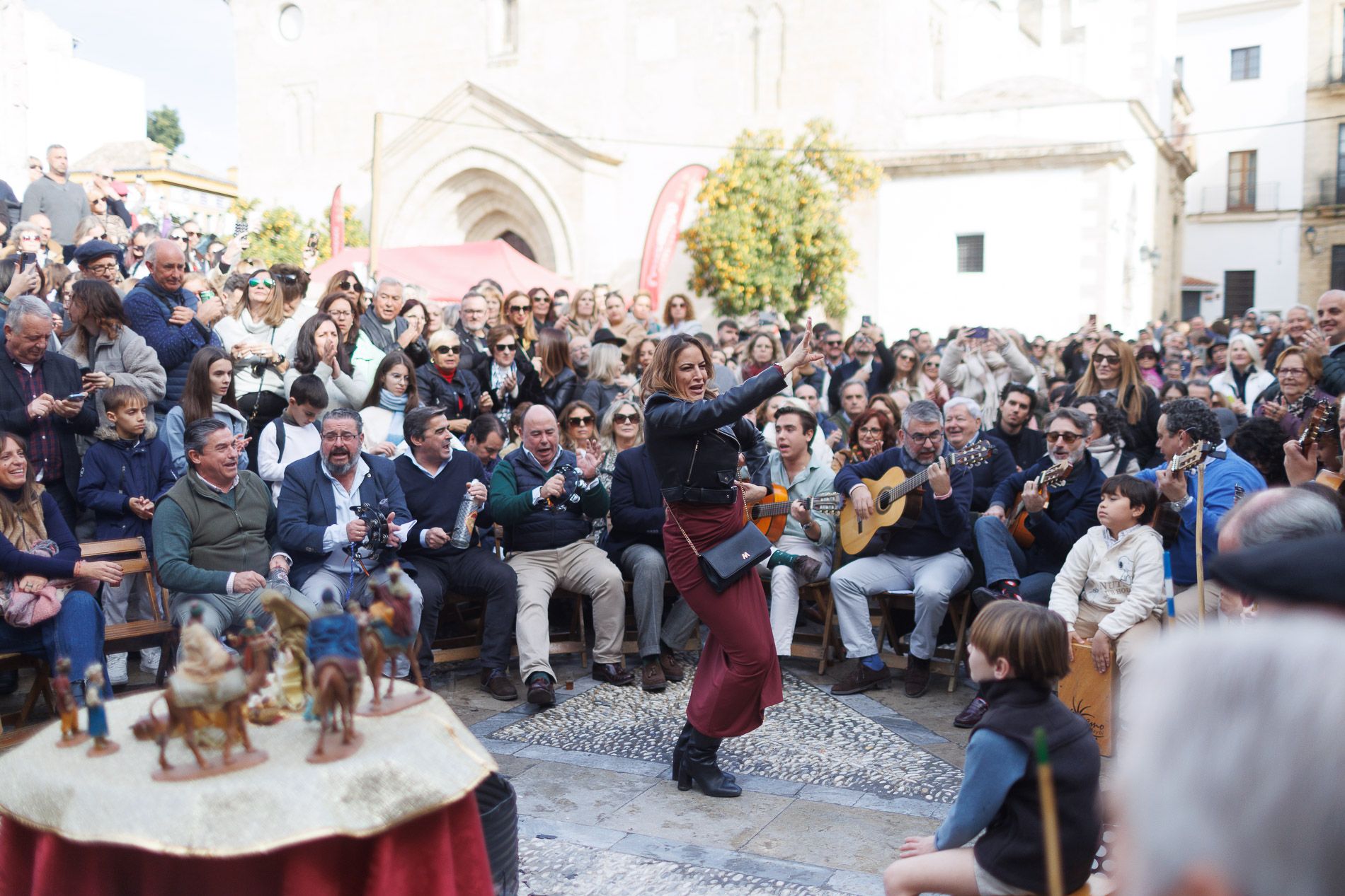 Zambomba BIC 2024 en Jerez, plaza de la Asunción 