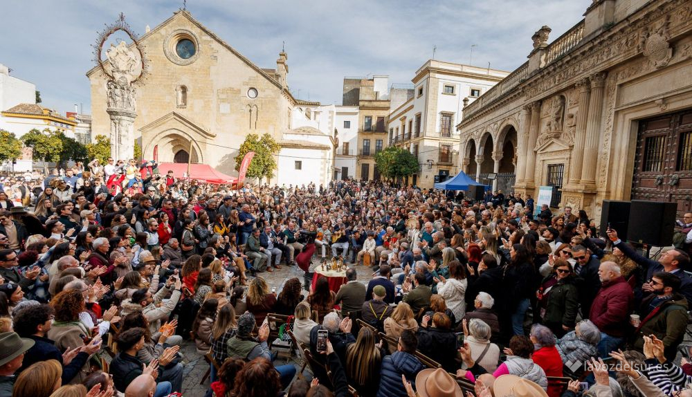 Zambomba BIC 2024 en Jerez, plaza de la Asunción 