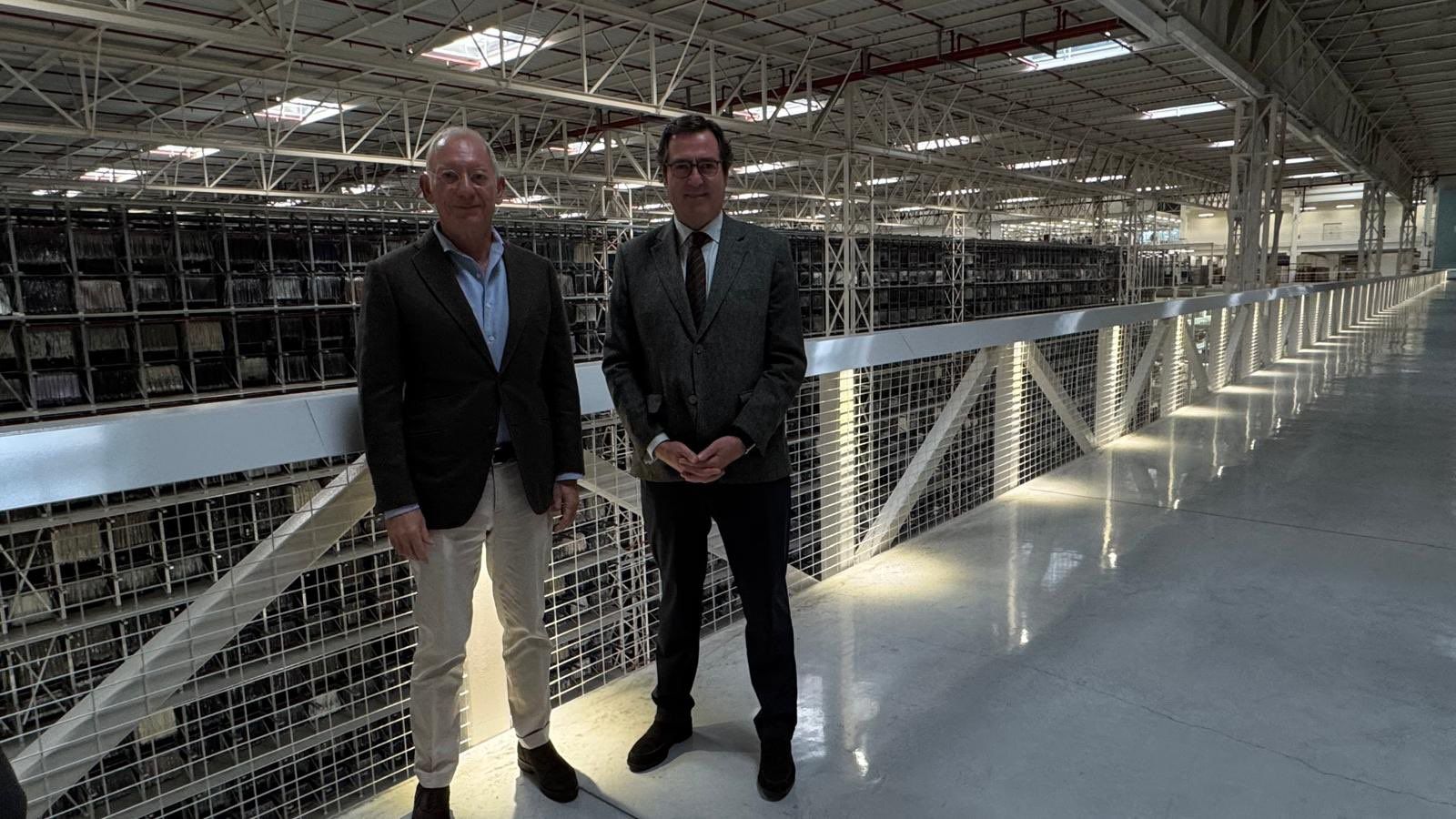 Antonio Garamendi junto a Andic, dueño de Mango. Antonio Garamendi junto a Andic, dueño de Mango.