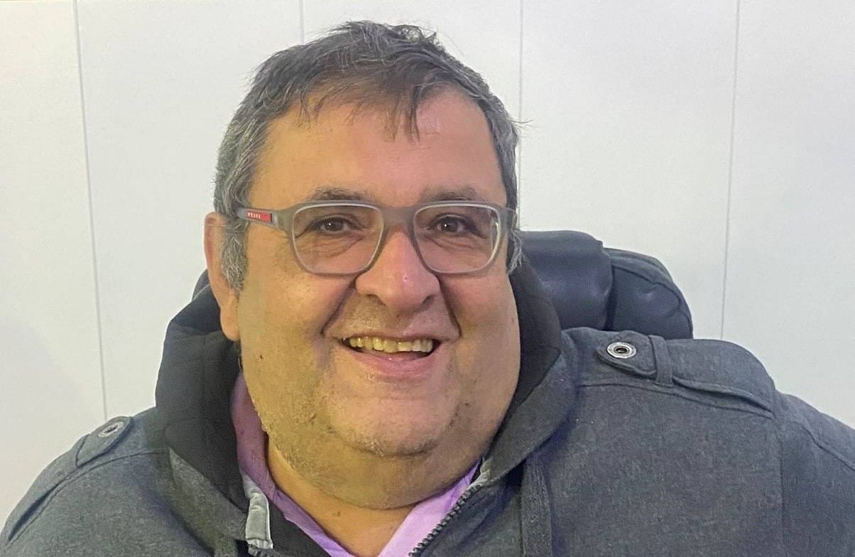 Miguel Ángel Seda, histórico recepcionista en la sede del PSOE andaluz.