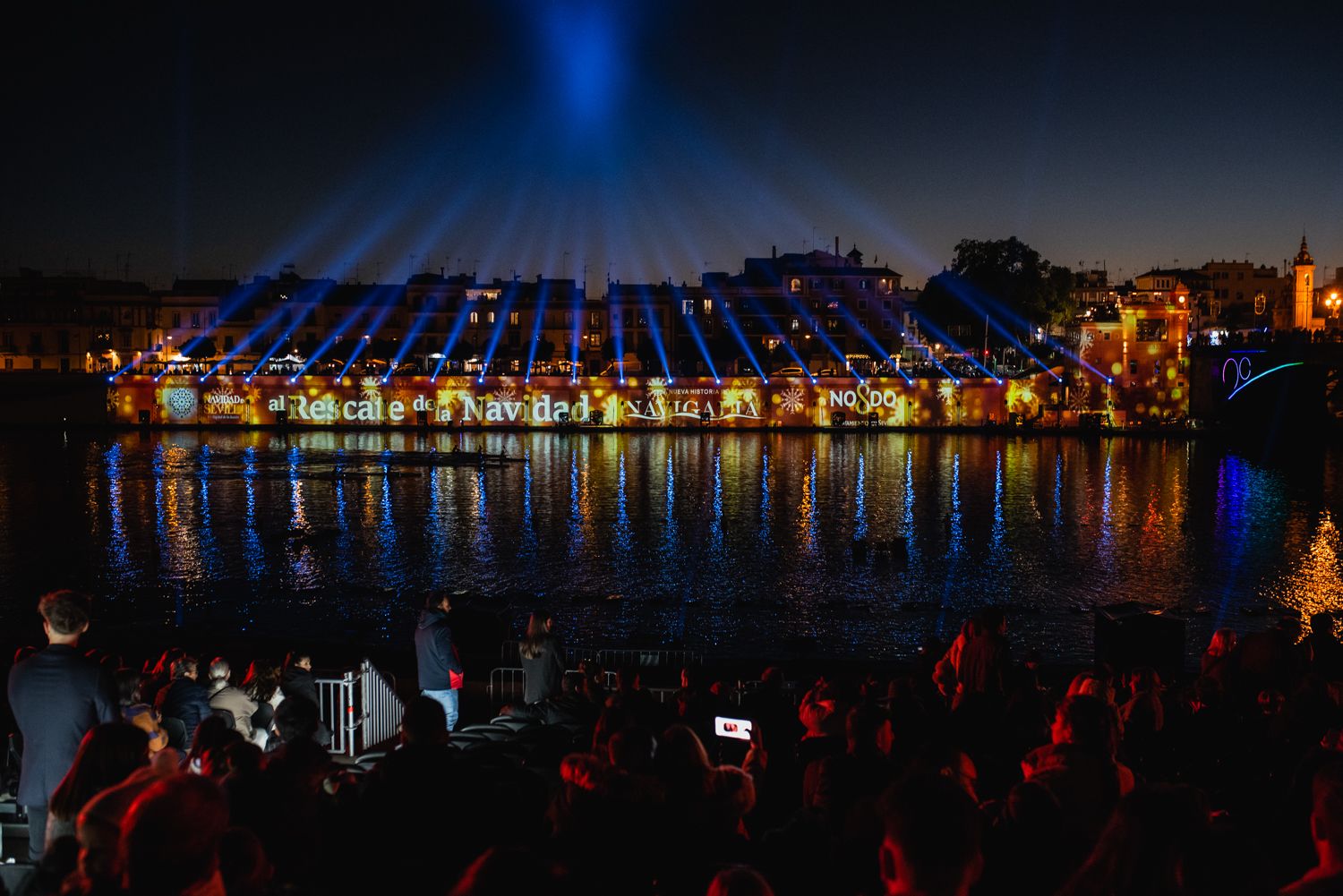 Así es Navigalia 2024, el espectáculo navideño del Guadalquivir en Sevilla