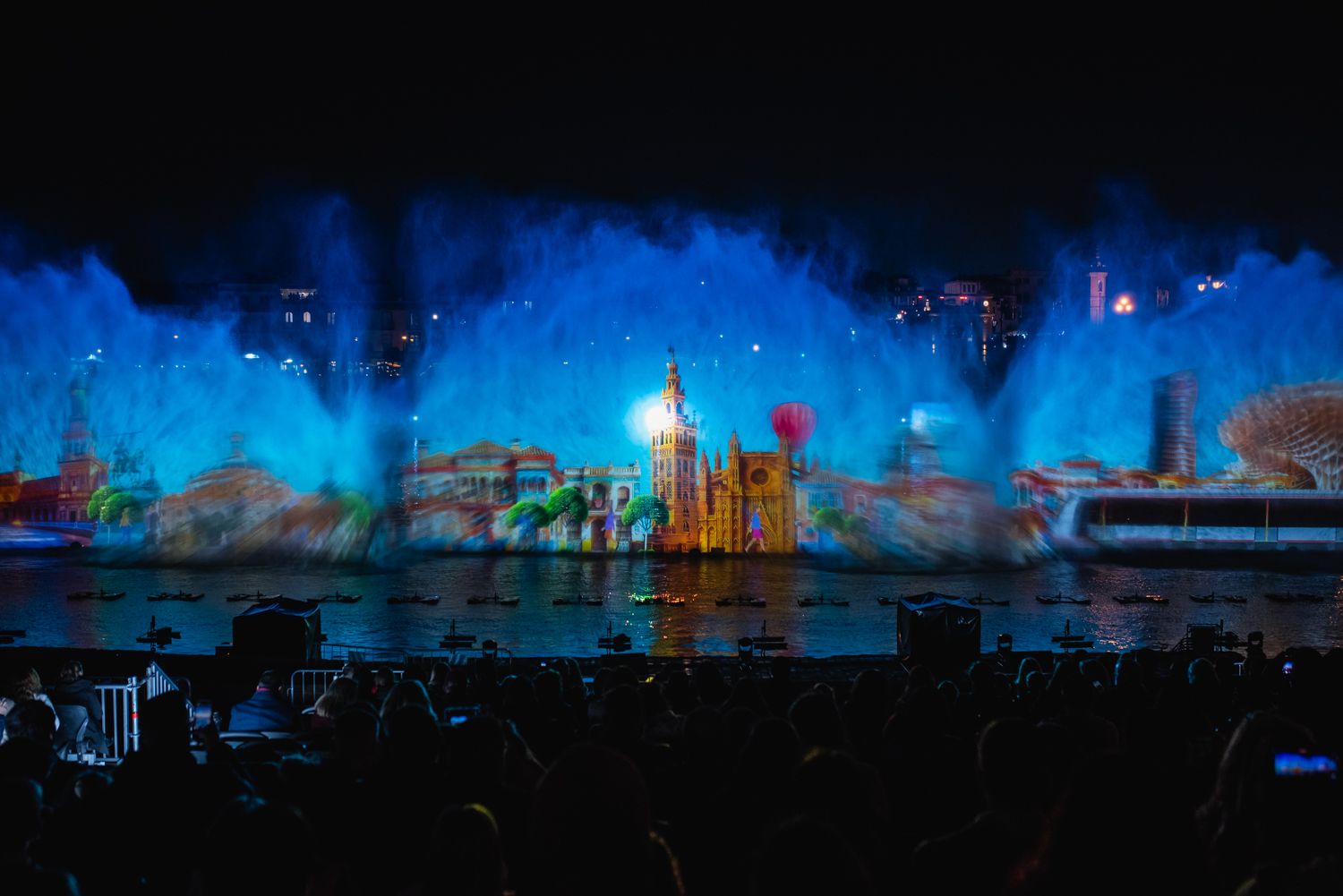 Así es Navigalia 2024, el espectáculo navideño del Guadalquivir en Sevilla